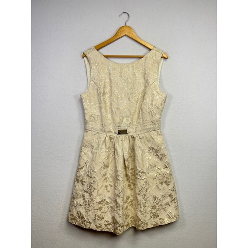 Elegant gold floral brocade - elegant,